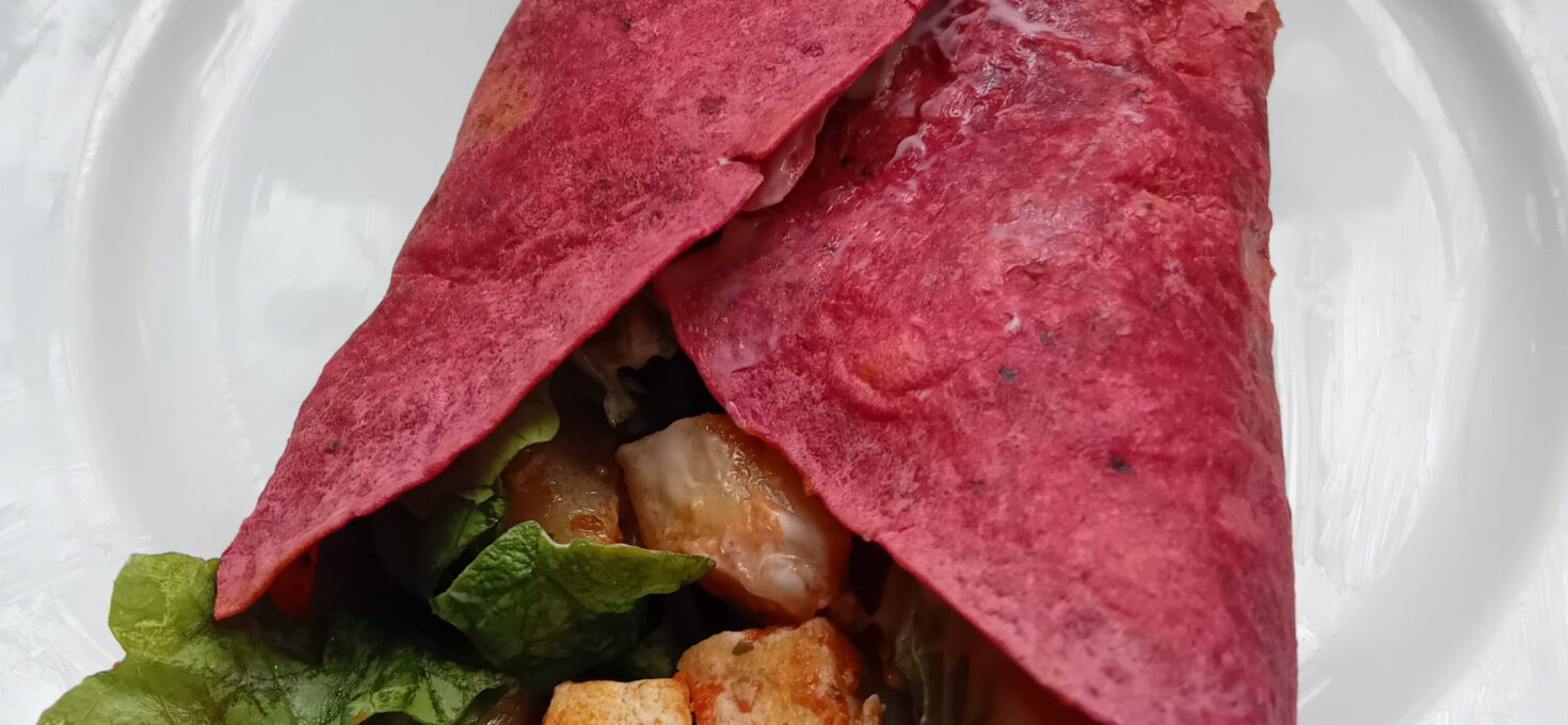 Quick Beetroot Wraps with Tofu, Pointed Cabbage and Celery