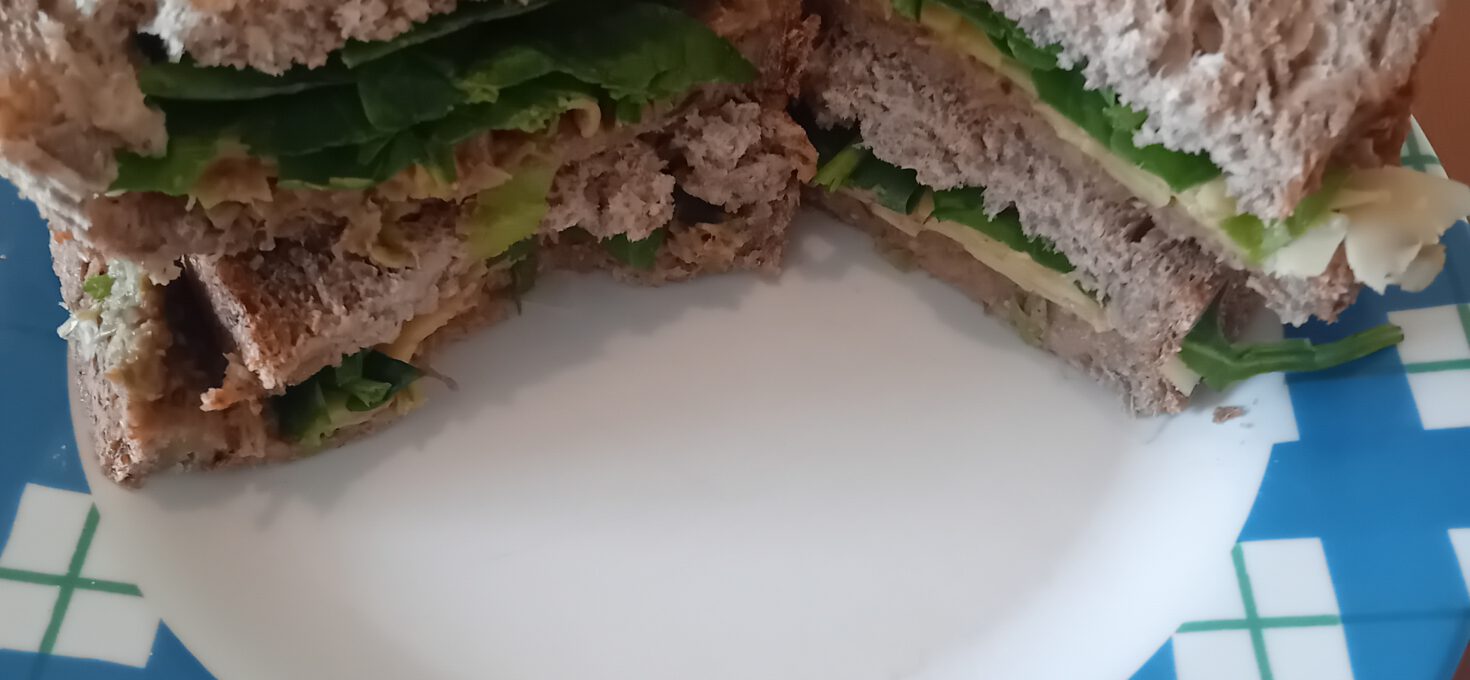 Sandwiches with Cheese, Spinach and a Spread of Green Lentils and Leek