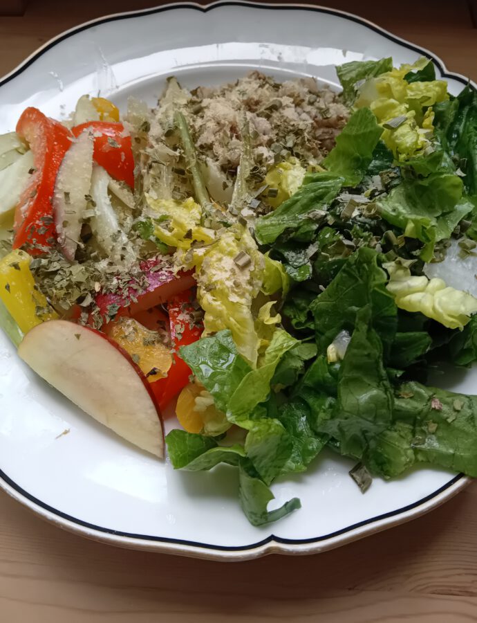 Gerstsalade met paprika, venkel, appel en sla