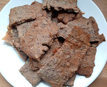 Crackers van zuurdesemrestant
